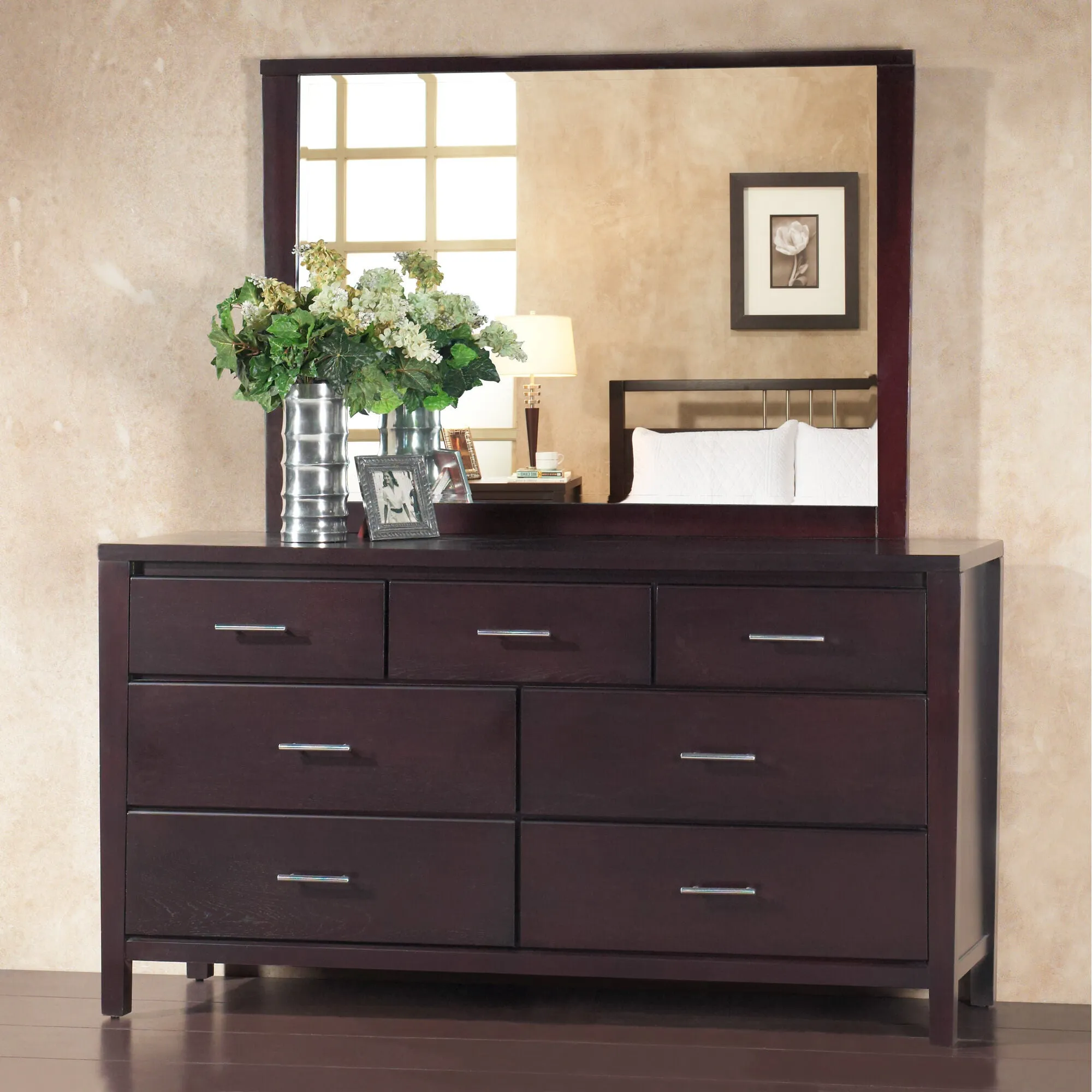 Riva Dresser
